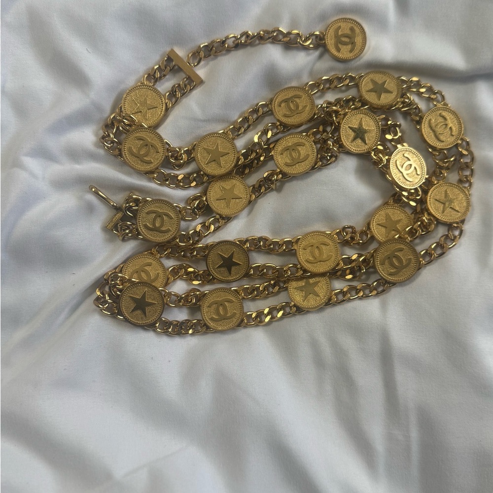 CHANEL Gold Chain Belt with Iconic Emblems - Picture 2 of 5
